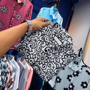 เสื้อผ้าสำเร็จรูปสต็อกล็อตใหญ่จากดาก้า เสื้อเชิ้ตส่วนเกิน เสื้อชายหาด เสื้อผ้ารีสอร์ท ผู้ชาย คละแบบ ของเหลือใช้ รวมเป็นชุด จัดส่งเร็ว - Product Image 5
