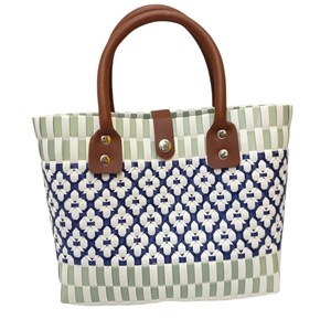 Sac et sac à main en plastique tissé fait main, design personnalisé, avec des lanières en cuir marron, motif géométrique, sac de plage d'été - Product Image 2