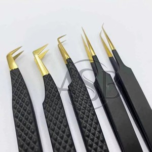Pinzas para Extensión de Pestañas de Acero Japonés Sostenible con Punta de Diamante, Color Negro Dorado, 45, 90 y 65 Grados, para Volumen y Aislamiento - Product Image 5