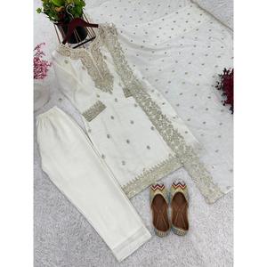 ผ้าไหมสีขาวเย็บปักลาย - Product Image 6