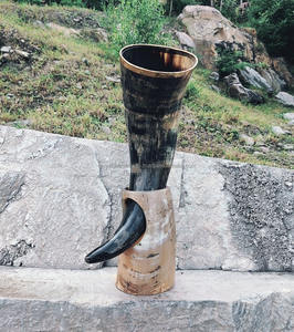 Cuerno y soporte para beber natural único. Regalo perfecto para conocedores de cerveza Agate - Product Image 3