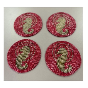 Sous-verres en perles de verre faites à la main en forme de cheval de mer, lot de 4, pour tasses à café, tasses à thé, verres à boire, table à manger, buffet, maison, bureau - Product Image 1