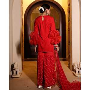 Ensemble de costume pour femme Krisha, taille XS, tissu en mousseline de soie, manches bouffantes rouges - Product Image 4