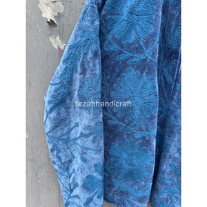 เสื้อแจ็คเก็ตผ้ากำมะหยี่สีน้ำเงินสำหรับผู้หญิง พร้อมลายดอกไม้ลายนูน คอตั้ง แขนยาว เสื้อคลุมสำหรับฤดูใบไม้ร่วง - Product Image 5