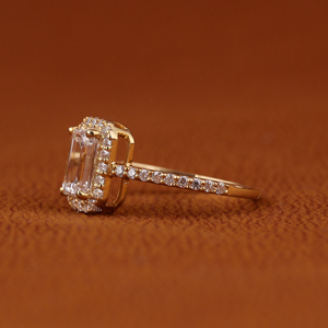 Anillo de Diamante de Laboratorio con Corte Esmeralda, Oro/Platino de 14k, Diamante CVD con Certificado IGI, Joyería Nupcial para Mujer - Product Image 3