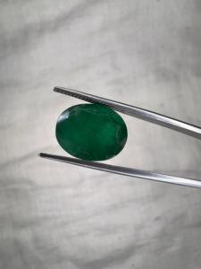 Premium 5.91 Ct Natural Zambian Emerald Oval Shape Loose Green Gemstone for Rings Pendant Jewelry - Product Image 1