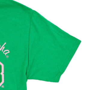 Camiseta AKA Green con Letras Griegas Brillantes, Estilo Chenille Rosa, Gráfico, Cuello Redondo, Algodón, Casual, para Mujer, Verde y Rosa - Product Image 2
