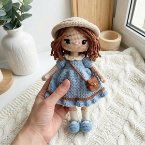 Muñeca de ganchillo para niñas, regalo de cumpleaños con accesorios, hecha a mano con algodón de leche, ecológica. - Product Image 6