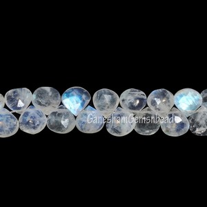 Cuentas facetadas de piedra lunar arcoíris natural en forma de corazón de 7-8 mm para la fabricación de joyas - Product Image 2