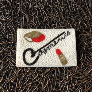 Porte-monnaie artisanal bleu vif perlé, imprimé en typographie classique, forme personnalisée, motif cupcake, pour usage quotidien, pour ranger vos pièces de monnaie - Product Image 2