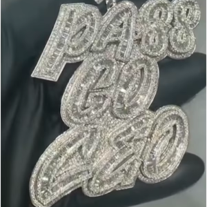 CONCEPTION Nouveau Collier Designer avec Plaque Nominative, Pendentif Bling HIPHOP Ice Out, Moissanite Baguette, Personnalisé, Collier Ras du Cou avec Initiale - Product Image 1