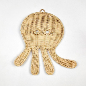 Decoración de pared con forma de pulpo, estilo boho, accesorios de ratán para exhibir en la habitación del bebé o la guardería. - Product Image 1
