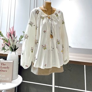 Top de mujer estilo coreano con encaje liso, cuello en V, manga corta, corte regular, informal, por encima de la rodilla, para primavera y verano - Product Image 2