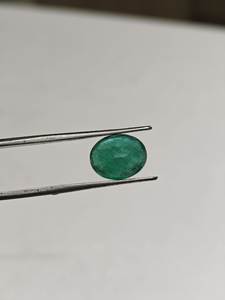 Esmeralda Verde de Alta Calidad de 5.70 ct, Forma Ovalada, Gema Natural para Diseño de Joyería Personalizada al Mejor Precio - Product Image 4