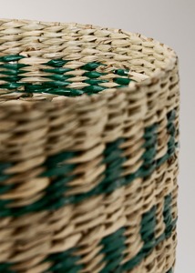 Panier long bicolore en fibres naturelles, fait main, pour rangement, vente en gros, écologique, fabriqué au Vietnam - Product Image 3