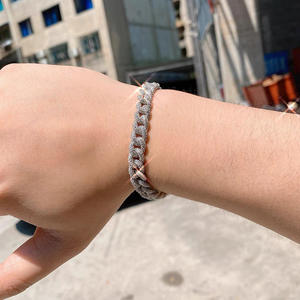 กำไลข้อมือแบบ Cuban Link ชุบทอง 18K ประดับเพชร สำหรับผู้ชาย สไตล์ฮิปฮอป เหมาะสำหรับงานปาร์ตี้ ได้รับการรับรองจาก IGI - Product Image 2