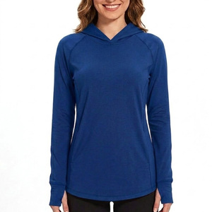 Sweat à capuche bleu uni pour femme, respirant, UPF 50, polyester, manches longues, pour activités de plein air - Product Image 3