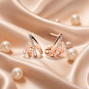 Boucles d'oreilles clous modernes en ruban torsadé avec diamants de laboratoire pour femmes, en or 10K, 14K, 18K et argent 925, argent 935, bijoux fins de luxe - Product Image 1