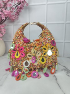 Nouvel arrivage de sacs à main sous le bras scintillants à paillettes, élégants sacs à main de luxe à la mode bling bling et aisselles en forme de croissant pour femmes - Product Image 3