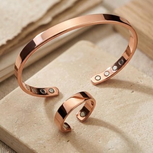 Brazalete Magnético de Cobre para Alivio del Dolor, Brazalete Magnético de Cobre Unisex, Diseño Abierto Pulido, Forma Circular - Product Image 2