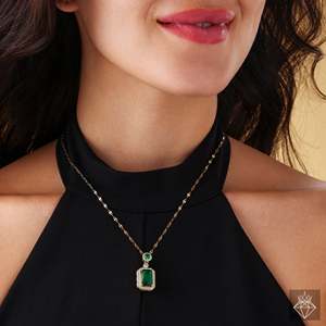 Collar con colgante fino antideslustre de Sueño Esmeralda PRAO - Product Image 4