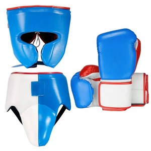Ensemble de boxe sur mesure OEM, fabrication en usine, dernier modèle, gants de boxe en cuir professionnels, protège-guêtres et protège-tête. - Product Image 1