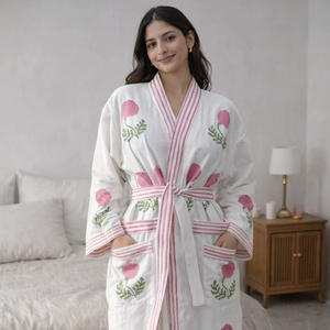 Albornoz de lujo de algodón blanco de rizo, bonito y a la moda, con patrón liso, precio mayorista, personalizable, exportador de la India para mujer - Product Image 1