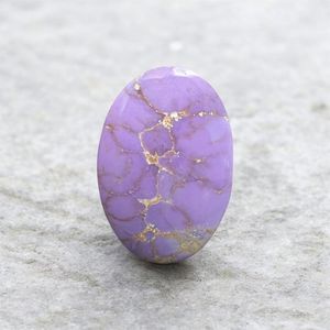 หินฟอสโฟไซเดอไรต์ธรรมชาติขายส่งจากสหรัฐอเมริกา คริสตัลเลพิโดไลต์สีม่วงรูปทรงอิสระ สำหรับตกแต่งและทำสมาธิ - Product Image 2