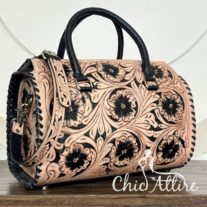 Sac à bandoulière en cuir de vachette sculpté à la main Rosabella, motif floral gravé, sac de voyage vintage élégant, sac de week-end rapide - Product Image 1