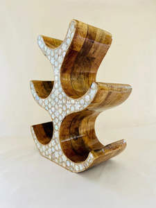 Soporte para botella de vino de madera hecho a mano con Incrustaciones de nácar para exhibición y almacenamiento para fiestas - Product Image 4