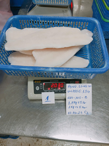 Filete de Pangasius Blanco Congelado Seleccionado, Congelado Individualmente Rápido, 10-12cm, Bajo en Carbohidratos, Sin Aditivos, Alimento VH, IQF, a Granel, en Agua - Product Image 4