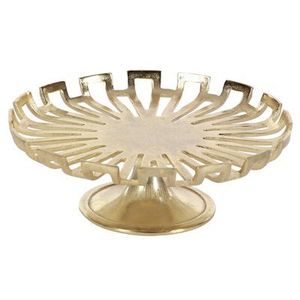 Support à gâteau élégant en métal pour présentation de pâtisseries et cupcakes en boulangerie, avec base décorative pour la présentation de desserts lors de réceptions. - Product Image 6