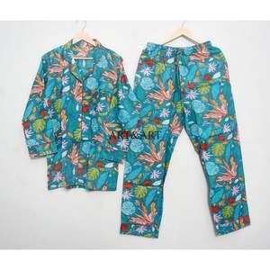 Ensemble de pyjama de luxe 100% coton pour femmes, vêtements de nuit doux, ensemble chemise et pantalon, vêtements de détente en coton biologique, ensemble cadeau de pyjama pour demoiselle d'honneur - Product Image 1