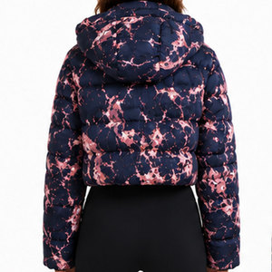 Parka Impermeable con Capucha para Mujer, Resistente, con Construcción Transpirable y Forro Aislante Grueso para Actividades al Aire Libre - Product Image 2