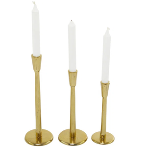 Support de bougie en métal doré poli de style nordique, ensemble de trois chandeliers coniques minimalistes pour la décoration de la maison de luxe et la table d'hôtel - Product Image 3
