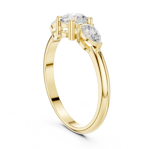 Anillo de Diamante Cultivado en Laboratorio de Calidad Premium, Tres Piedras con Curvas Esculpidas, Simetría Radiante, Joyería Moderna, Elegante y de Lujo Futurista - Product Image 2