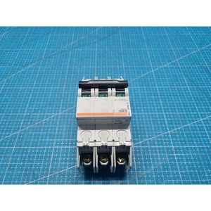 Interruptor de Circuito en Miniatura Merlin Gerin Multi9 C60 D20A 60296, Usado, Piezas de Equipos Semiconductores Legacy - Product Image 3