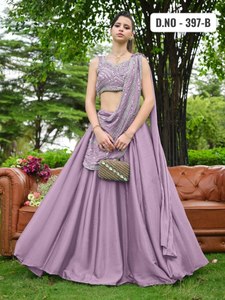 Conjunto de Lehenga con Cuentas Moradas, Blusa Bordada sin Mangas, Falda Drapeada, Traje Tradicional Indio para Bodas y Fiestas - Product Image 1
