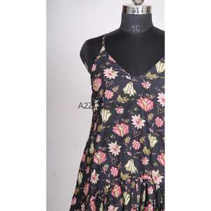 Robe moulante mi-longue en coton pur tricoté, écologique, à col en V, imprimé floral numérique et volants, pour femme - Product Image 3