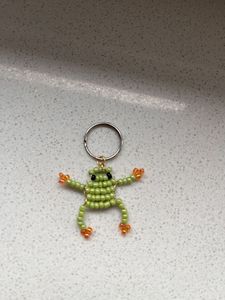 Magnifique porte-clés brodé artisanal de qualité supérieure avec un design floral élégant pour accessoires de mode - Product Image 6