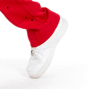 Pantalon de survêtement rouge pour homme avec bande latérale blanche, taille élastique, respirant, décontracté, imprimé personnalisé, style hip-hop, effet peinture éclaboussée - Product Image 5