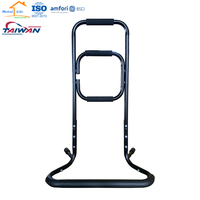 Fabriqué à Taïwan, aide à la mobilité portable pour personnes âgées, chaise et aide à la levée du lit réglables avec accoudoirs ergonomiques rembourrés pour la sécurité