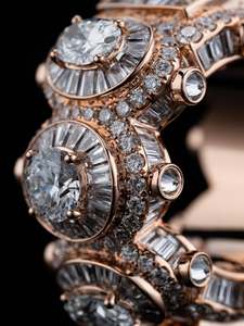 Bague de mariage plaquée or rose avec diamants taille émeraude et pavé - Product Image 5