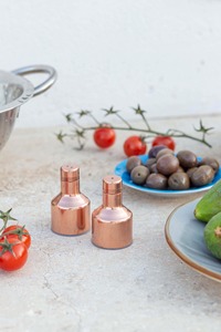 Minimalist Stainless Steel Salt Pepper Shaker <b>Set</b> With Elegant Design For Dining Table Decoration Use - Product Image 3