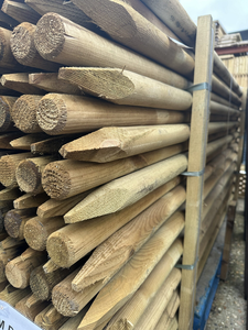 Estacas/Postes de Madera Dura para Jardín - Estacas de Madera Tratada para Cercas, Soporte de Árboles, Bordes de Jardín - Product Image 6