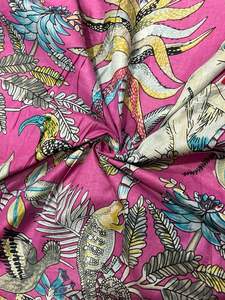 Tissu en coton biologique Sanganeri imprimé à la main au bloc, écologique, en cambrique, avec blocs en bois naturels, pour rideaux, housses de sacs et artisanat - Product Image 6