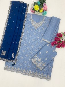 Costume en rayonne bleu brodé pour femmes avec dupatta bleu marine, tenue traditionnelle indienne pakistanaise longue jusqu'au sol - Product Image 2