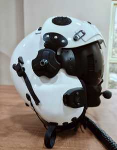 Casco Táctico Piloto de Alta Gama con Doble Visor y Cierre Automático, Carcasa de Fibra de Carbono, Diseño Abierto Integral, Uso en Aviación, Aramida - Product Image 4