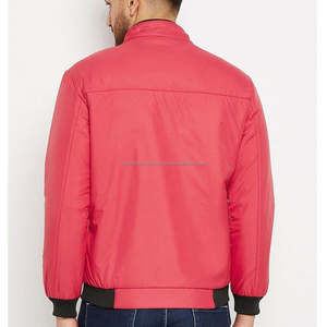 Chaqueta Varsity de Invierno con Cuerpo de Lana, Mangas de Cuero y Cierre de Broches, Ideal para Eventos al Aire Libre - Product Image 4