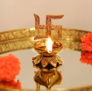 Diya suspendu en laiton moderne, taille personnalisée, design antique, Diya en laiton de qualité supérieure 100% - Product Image 3